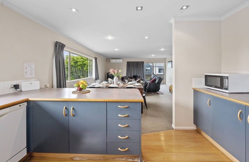 Taupo Cottage | Lakewood Haven - Taupo Holiday Home