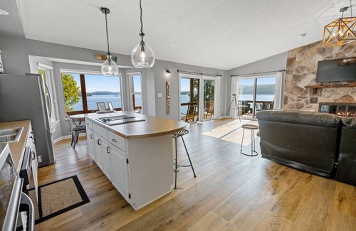 Spring City House | Lakin' It Easy | Private Boat Ramp, Sleeps 14!