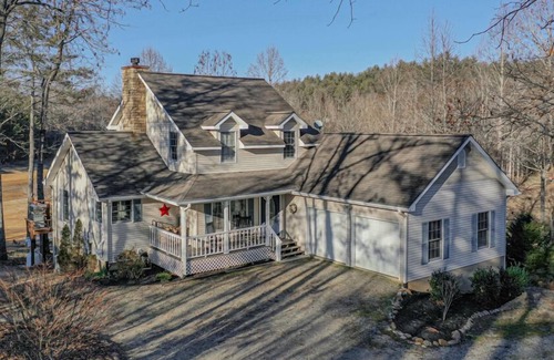 Blairsville House | Lakin' Memories - Lakefront | Dock | Pet Friendly | Pool Table | Fire Pit