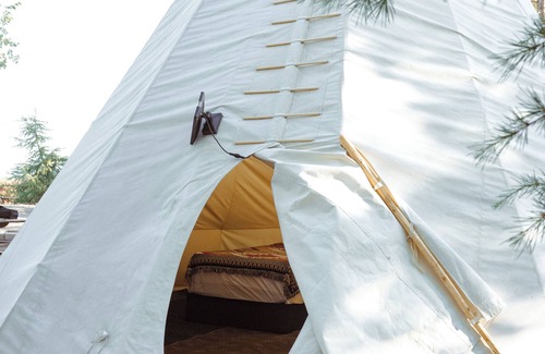 Paso Robles House | Lakota-Style Tipi Glamping Retreat in Paso Robles