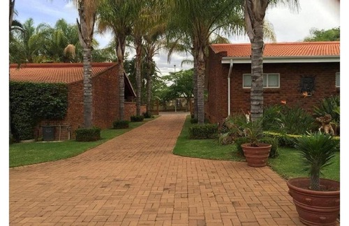 Bela-Bela House | Lala Bela Guest House