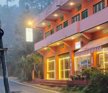 Almora House | Lalis Guest House