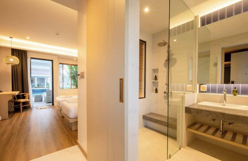 Thep Kasattri Resort | Lalynn Resort & Villas