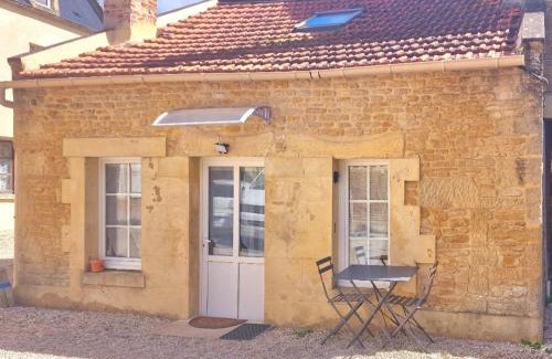 Bernieres-sur-Mer House | LaMaisonnette 500m plage Juno Beach