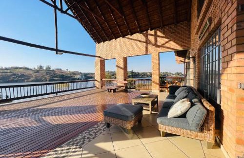 Emalahleni House | LamaProp Stay Inn