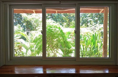 Los Pargos House | LaMar bungalow 3, quite and comfortable close to the beach and restaurants.