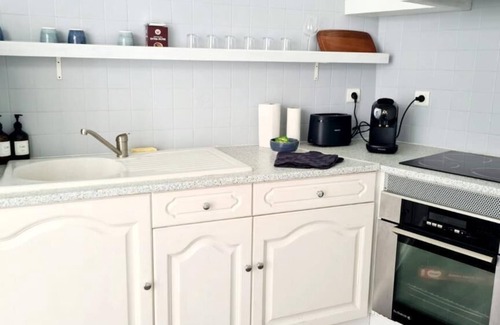 Canclaux Apartment | Lamartine: A terrace in the center of town!