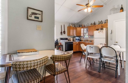 Bandera House | Lambert Park on the Medina