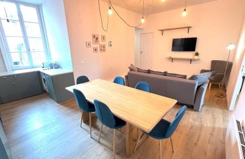 Centre Apartment | LAMENNAIS GRAND - Renovated Rennes 8 pers