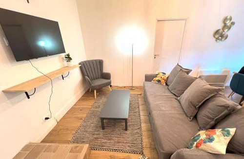 Centre Apartment | LAMENNAIS GRAND - Renovated Rennes 8 pers