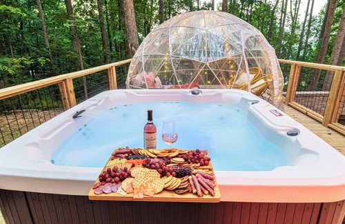 Candler House | Lamplighter House - Hot Tub, Firepit, Sauna & Games 15-min from Asheville, NC
