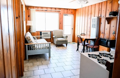 Camdenton Cabin | Lamplighter Resort