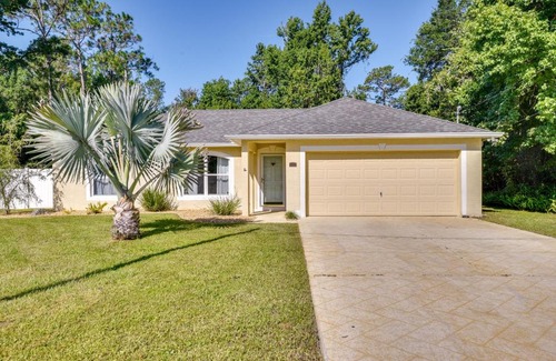Palm Coast House | Lanai and Fire Pit Peaceful Palm Coast Home!