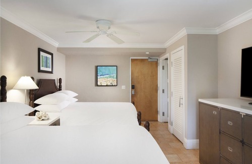 Historic Seaport Hotel | Lanai Two Queen, Pier House, Tropical Views, Beachfront Access, Key West Charm