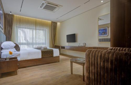 Ashok Nagar Hotel | Lance 21 - Ashok Nagar