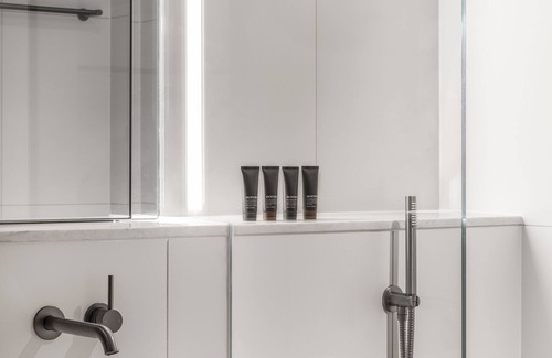Chinatown Hotel | Lancemore Crossley St Melbourne