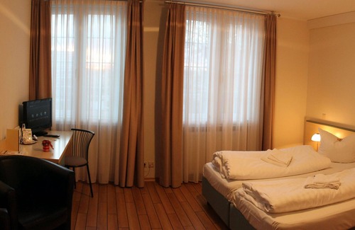 Dabendorf Hotel | Land Gut Hotel Weisser Schwan