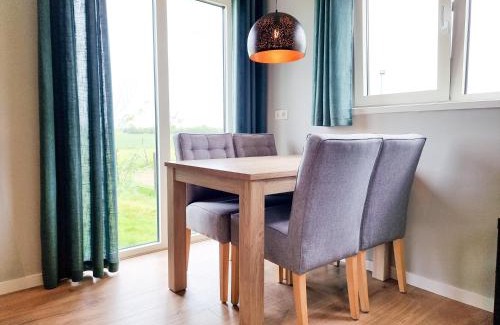 Oostkapelle Ski Chalet | Landelijk gelegen Chalet OK40