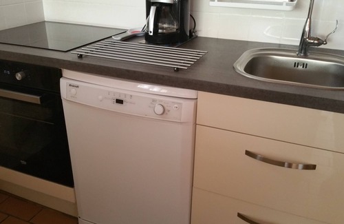 Biscarrosse Villa | Landes-Biscarrosse, lovely villa, all comfort et mature garden close to a lake