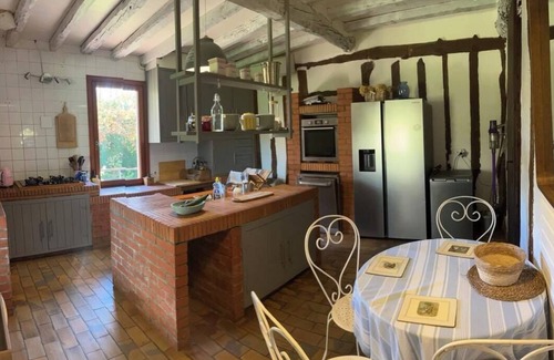 Ychoux Villa | Landes house sleeps 13 Airial swimming pool tennis bowling green near lake & ocean