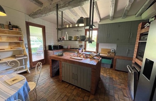 Ychoux Villa | Landes house sleeps 13 Airial swimming pool tennis bowling green near lake & ocean