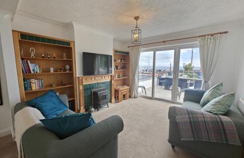 Saundersfoot House | Landfall