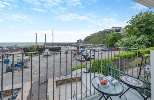 Saundersfoot House | Landfall