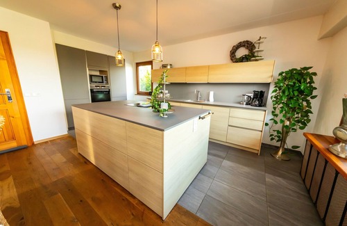 Brakel House | Landhaus am Silberberg, Ferienhaus im Grünen mit Sauna, Kamin und Großen Garten
