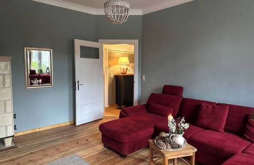 Hintersee Apartment | Landhaus hinter'm See vacation apartment Landliebe luxurious winter garden tiled stoves