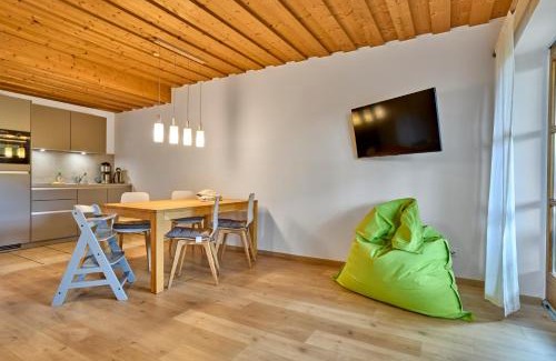 Neuschoenau Apartment | Landhaus Lerchenweg Ferienwohnung Eibe
