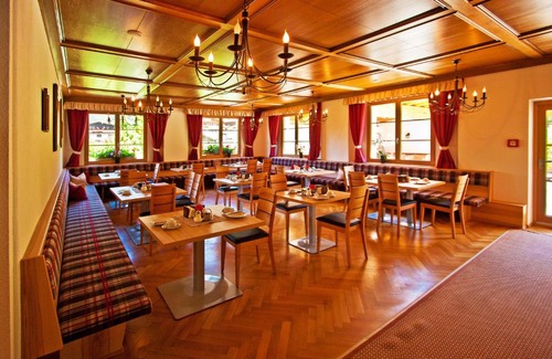Mayrhofen Hotel | Landhotel Rauchenwalderhof