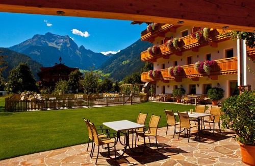 Mayrhofen Hotel | Landhotel Rauchenwalderhof