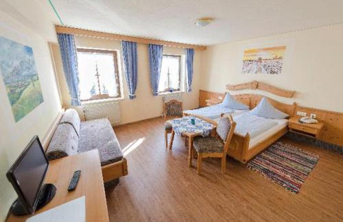 Haus im Wald Hotel | Landhotel Zum Jägerstöckl