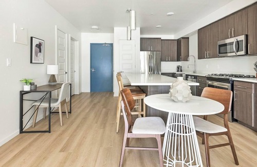 Hayden Island Apartment | Landing | Amazing 1BD, Clubhouse, Courtyard