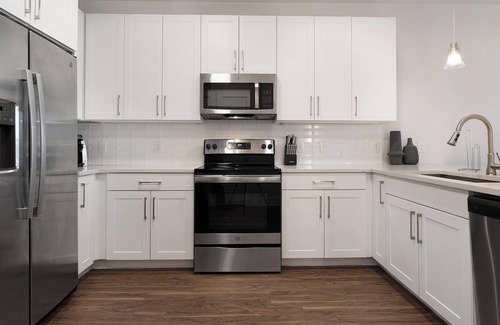 Wetmore Apartment | Landing | Amazing 1BD, Gym, Clubhouse