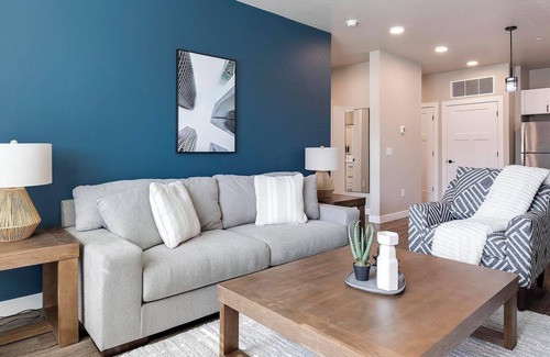 Goodyear Apartment | Landing | Amazing 2BD, Clubhouse