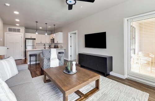 Goodyear Apartment | Landing | Amazing 2BD, Clubhouse