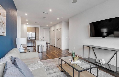 Fate Apartment | Landing | Amazing 2BD, Clubhouse, Gym