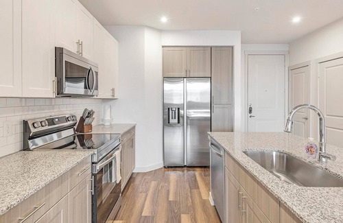 Fate Apartment | Landing | Amazing 2BD, Clubhouse, Gym
