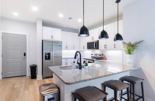 Freeport Apartment | Landing | Amazing 2BD, Gym, Yoga Studio