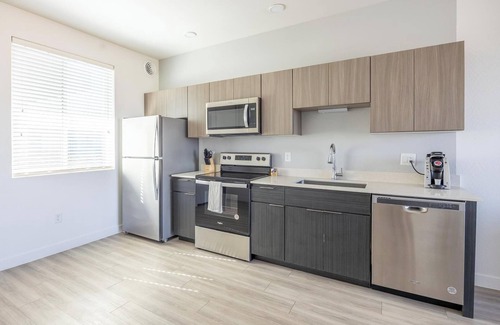 Goodyear Apartment | Landing | Amazing 2BD, Gym, Yoga Studio