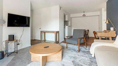 Windsor Park Apartment | Landing Apartments - Austin