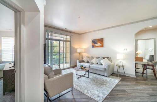 Corryville Apartment | Landing Apartments Cincinnati