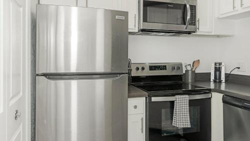 Sunbeam Apartment | Landing Apartments - Jacksonville