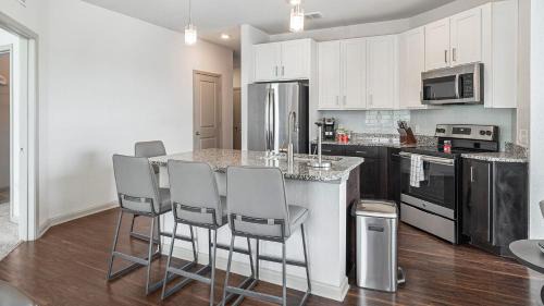 Central Business District Apartment | Landing Apartments Orlando - Central Business District