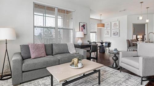 Central Business District Apartment | Landing Apartments Orlando - Central Business District