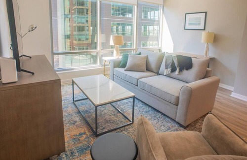 Little Italy Apartment | Landing at 1405 Point - 1 Bedroom in Fells Point