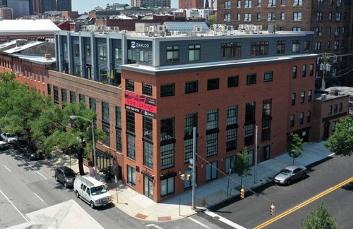 Mount Vernon Apartment | Landing at 824 N Calvert St - 1 Bedroom in Mount Vernon