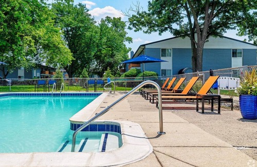 Ann Arbor Apartment | Landing at Arbor Haus - 2 Bedrooms in Carpenter