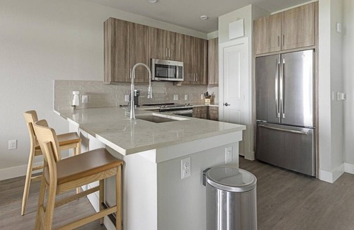 Katy Apartment | Landing at Bellrock Market Station - 1 Bedroom in Downtown Katy